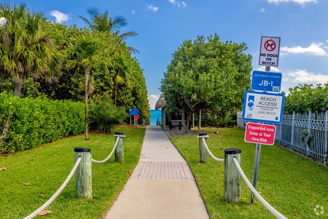 Juno Beach has abundant public beach access, making it easy to enjoy the shoreline.