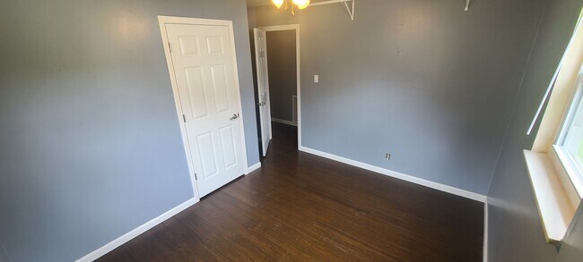 Bedroom 2 - 7709 Carraway Cir