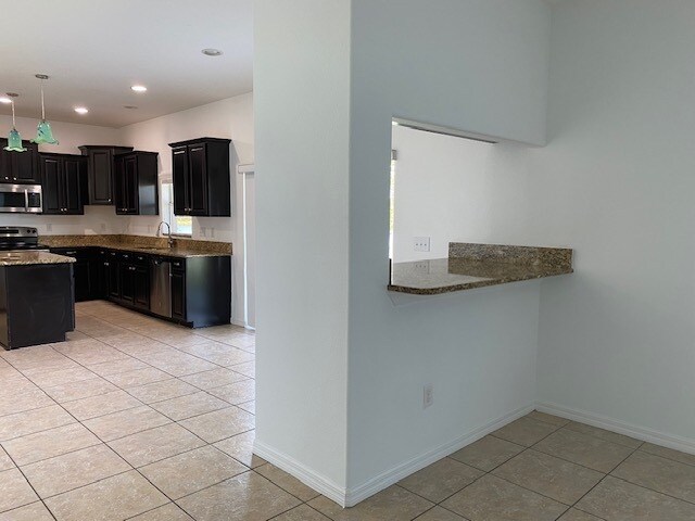 Foto del edificio - 3034 Youngford St