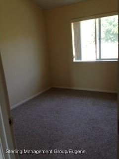 Building Photo - 2703-2703 S Cloverleaf Loop