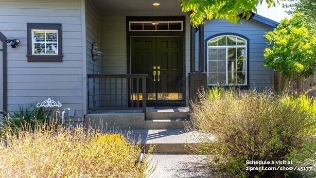 Foto del edificio - 5420 Hazelwood Ct