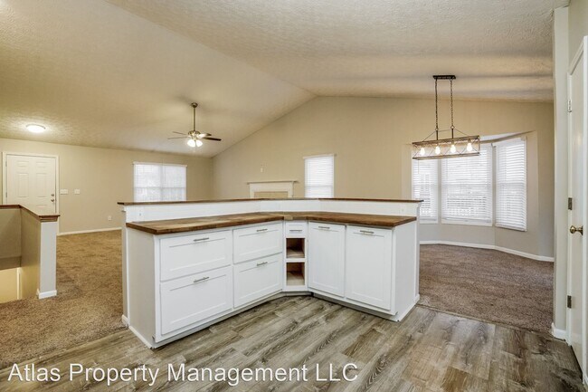 Building Photo - 3 br, 2 bath House - 1137 Nutmeg Drive
