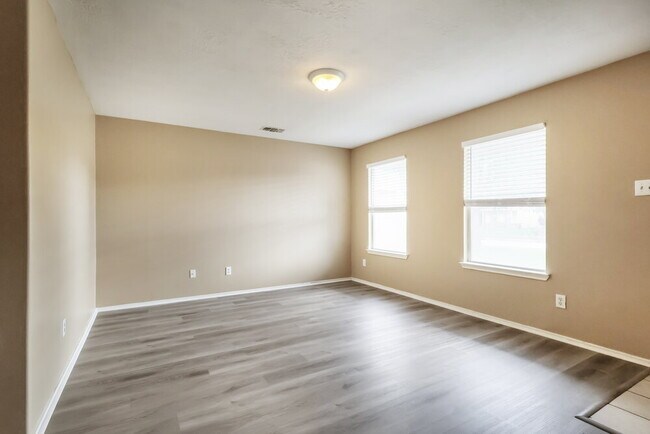 Foto del edificio - 21211 Linden House Ct