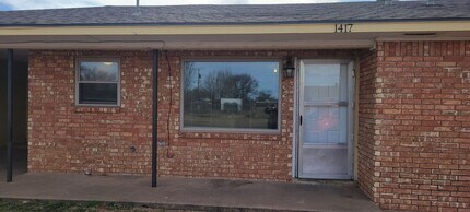 Building Photo - 1417-1421 W 11th St