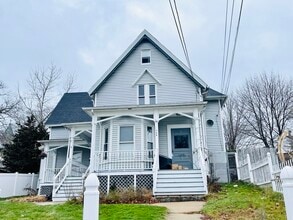 Building Photo - 159 Hamilton St