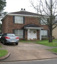Building Photo - 5359 Dandale Dr