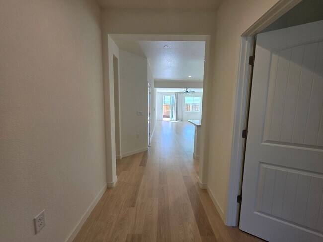 Building Photo - 2320 Ryder Ln