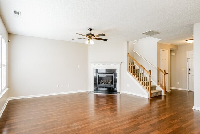 Foto del edificio - 3112 Olustee Dr