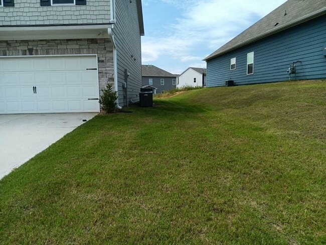 Foto del edificio - 233 Chase Drew Dr S W