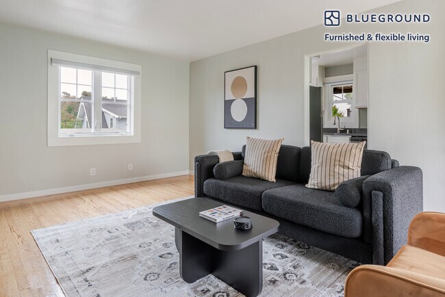 Foto del edificio - 317 Hawthorne Ave