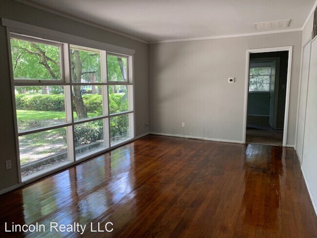 Foto del edificio - 3 br, 1 bath House - 1810 N Lee Street*