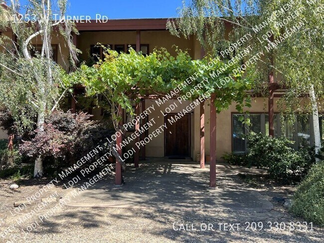 Foto del edificio - 1253 W Turner Rd