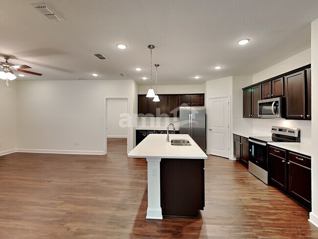 Foto del edificio - 10718 Coleman Rd