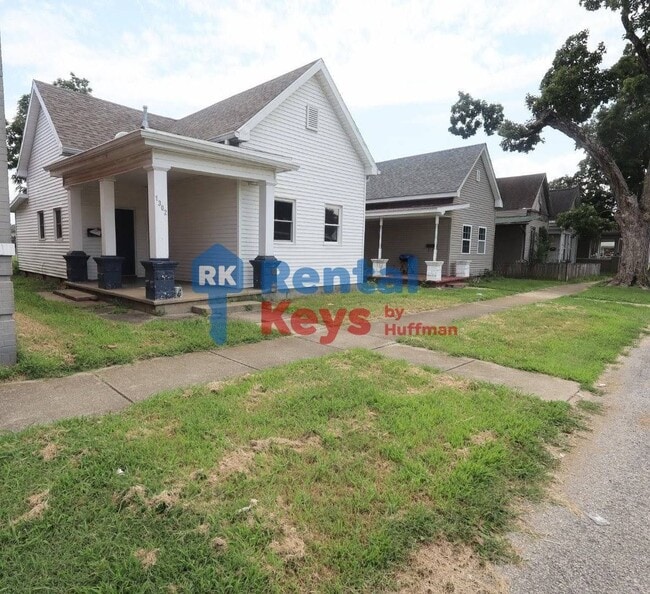 Building Photo - 1302 Cumberland Ave