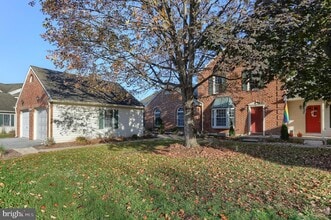 Building Photo - 2065 Raleigh Rd