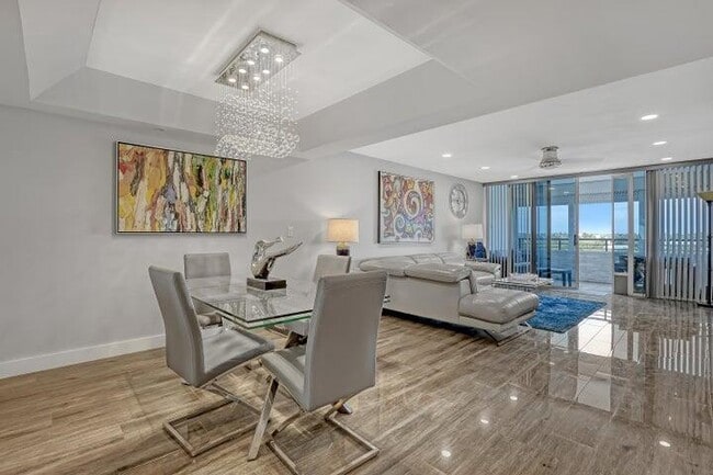 Building Photo - 3589 S Ocean Blvd