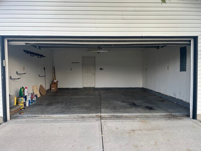 Garaje para 2 coches - 227 Lakemoore St