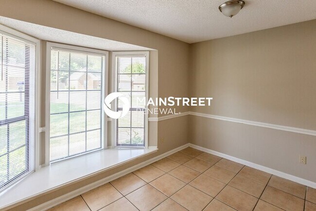 Foto del edificio - 3 Bedroom Pet-Friendly Home in Memphis, TN with Main Street Renewal