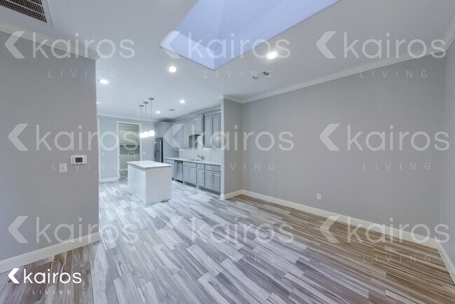 Building Photo - 7213 Mosley St