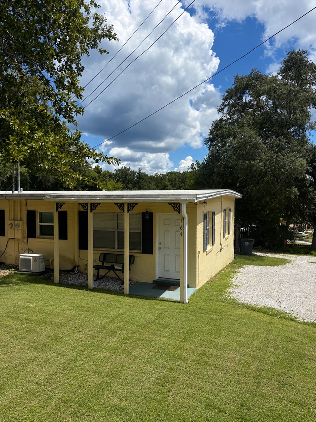 Building Photo - 164 Highland St