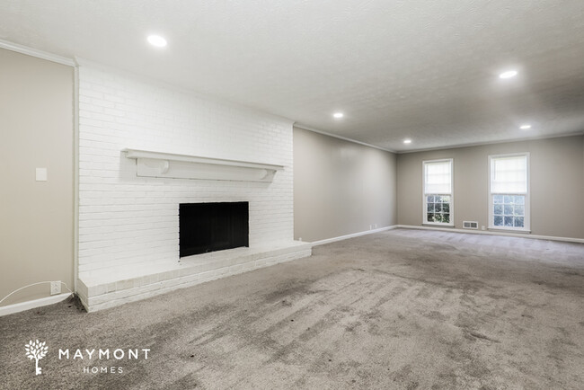 Building Photo - Spacious Brick Home with Classic Charm