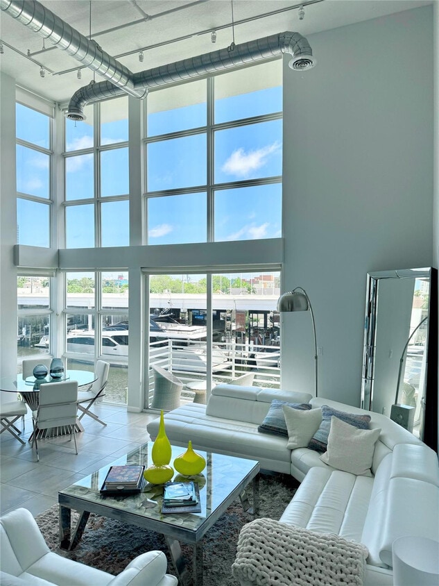 Primary Photo - 1490 SE 15th St