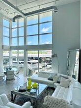 Building Photo - 1490 SE 15th St