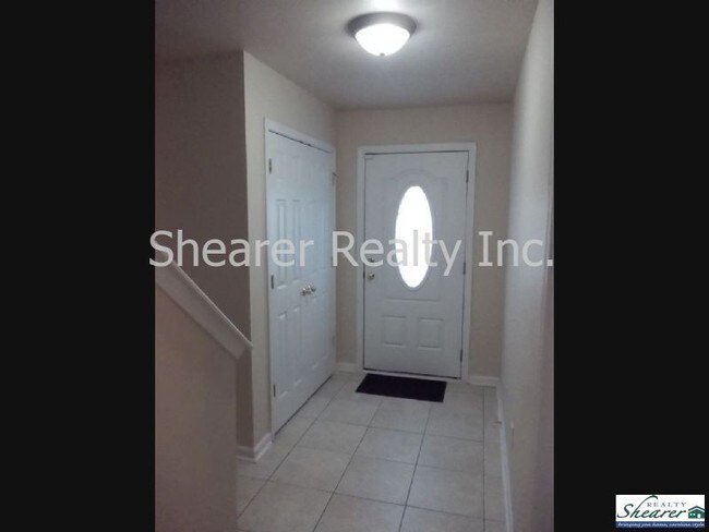 Foto del edificio - 10025 Treeside Ln