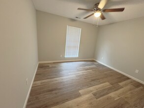 Building Photo - 100 Patra Dr