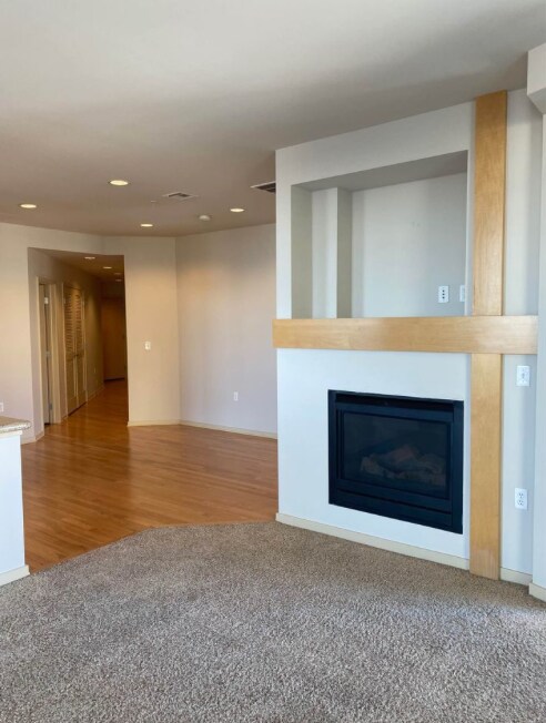 Building Photo - 1635 Tremont Pl