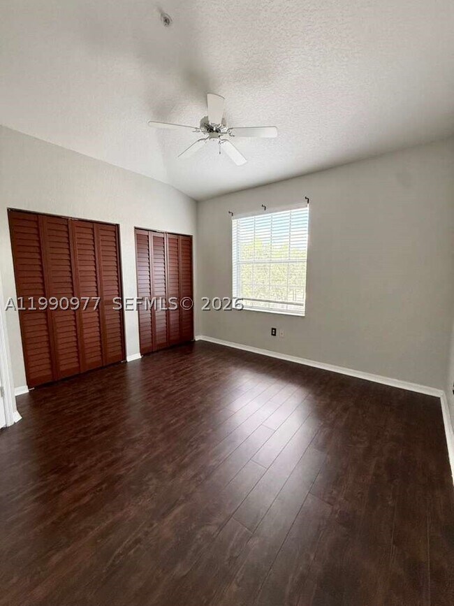 Foto del edificio - 781 SW 148th Ave