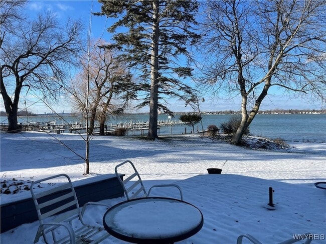 Building Photo - 1825 Winter Rd