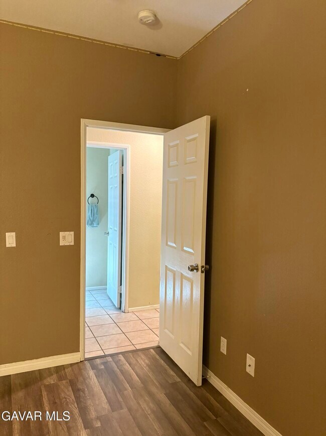 Foto del edificio - 2751 Trudeau Ln