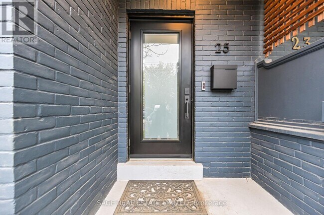 Photo du bâtiment - 25 Palmerston Ave