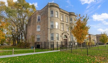 Building Photo - 5341 S Indiana Ave