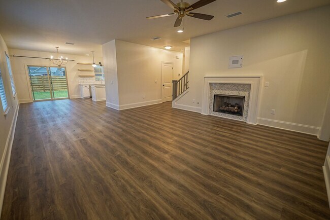 Foto del edificio - 4 / 2.5 Newer Construction in Northbend Su...