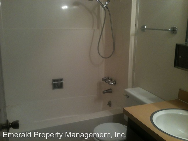 Building Photo - 4920 Barger Dr