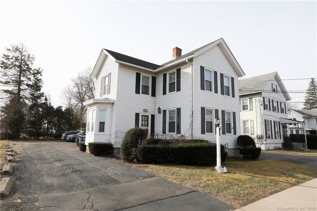 27 Maple Ave, Windsor, CT 06095 Room for Rent in Windsor, CT