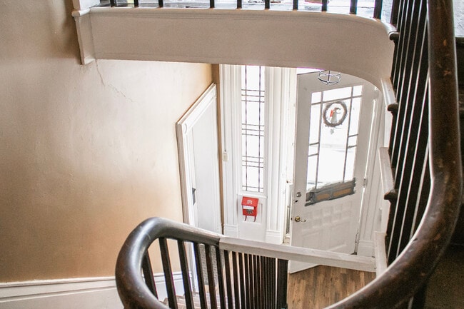 Foyer entrance to 2nd floor - 15 N Main St