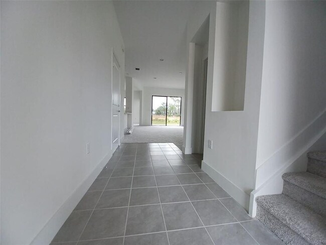 Foto del edificio - 5542 Agostino Way