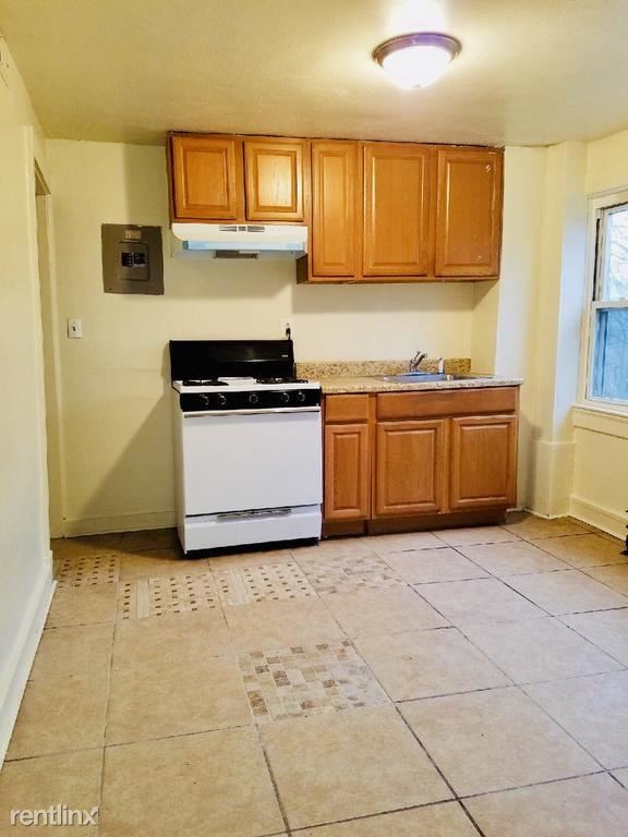 Building Photo - 2217 Elsinore Ave