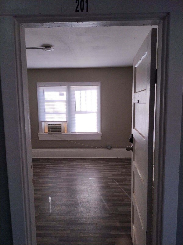 Foto del edificio - 215 Civic St