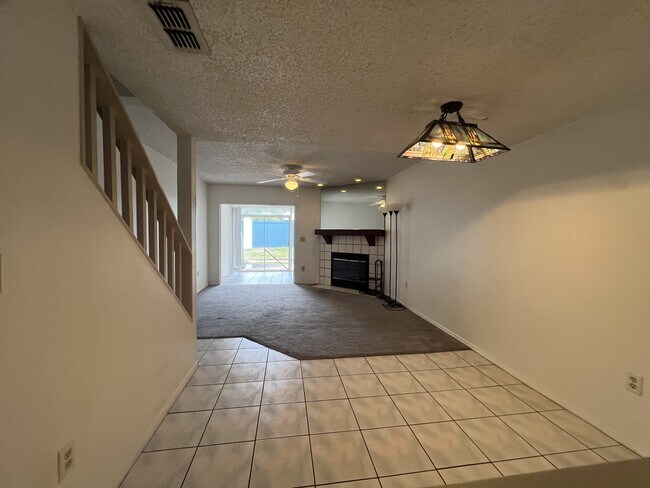 Building Photo - 3356 Fox Hunt Dr