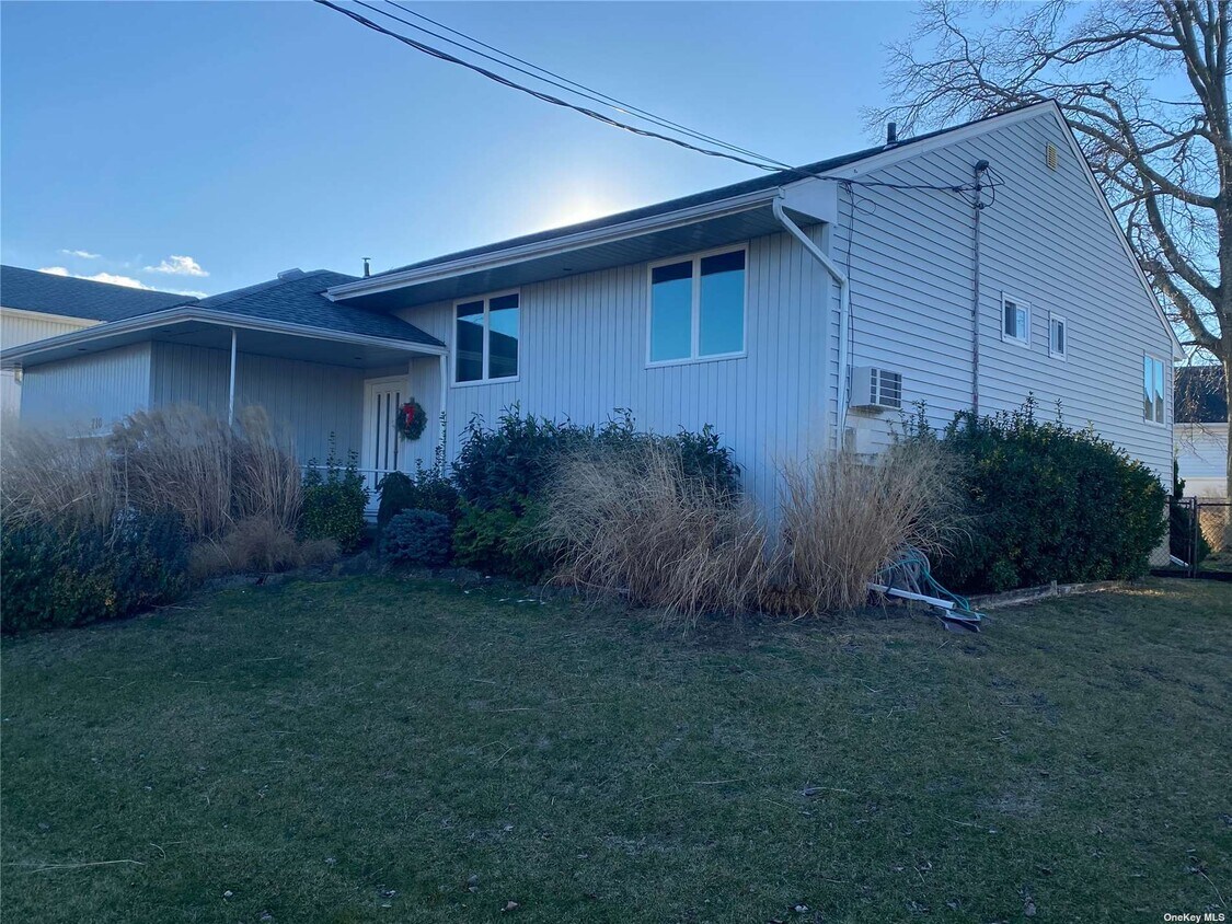 Primary Photo - 710 Fishermans Rd