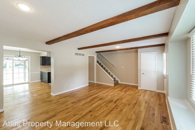 Building Photo - 3 br, 3 bath House - 15129 S Locust St