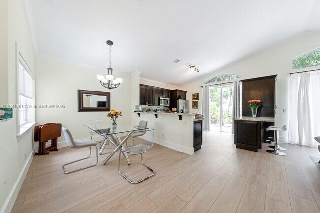 Foto del edificio - 15126 SW 49th St
