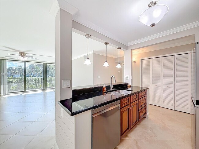 Foto del edificio - 1350 River Reach Dr