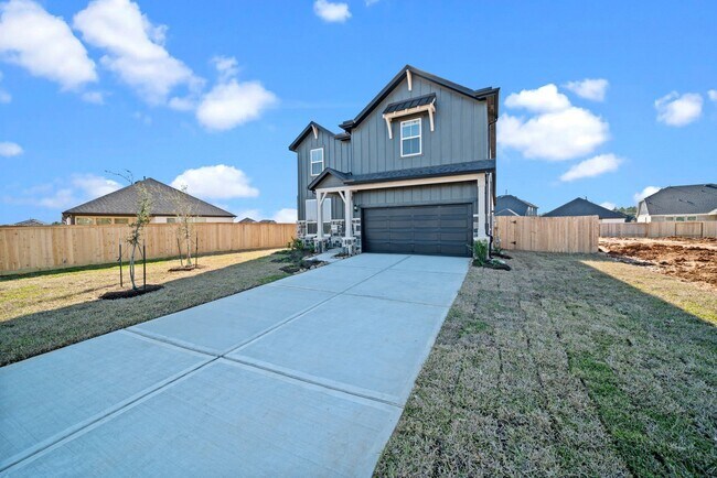 Building Photo - 649 Amber Fls Dr