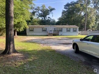 Building Photo - 134 Russell Dr