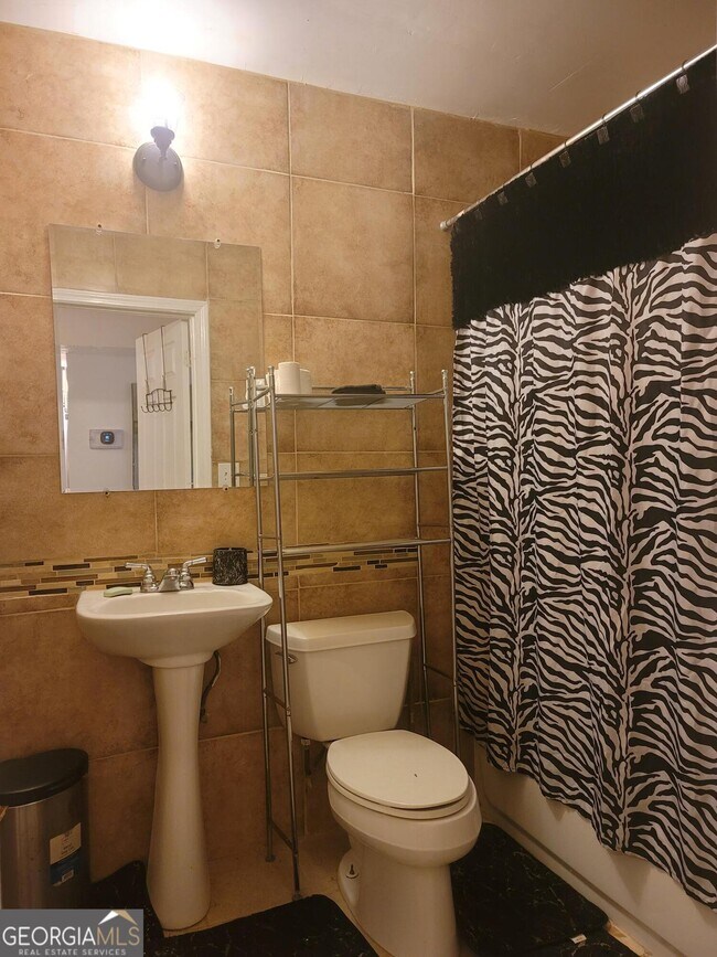 Foto del edificio - 1784 Stephens Pond View